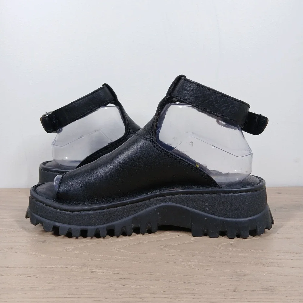 RARE Caterpillar CAT Y2K Black Leather Platform Sandals Women 8 Lug Ankle Strap